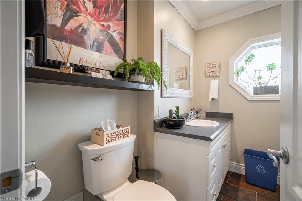 1041 Brant Street Property Photo 20