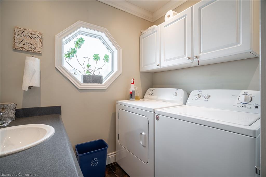 1041 Brant Street Property Photo 21