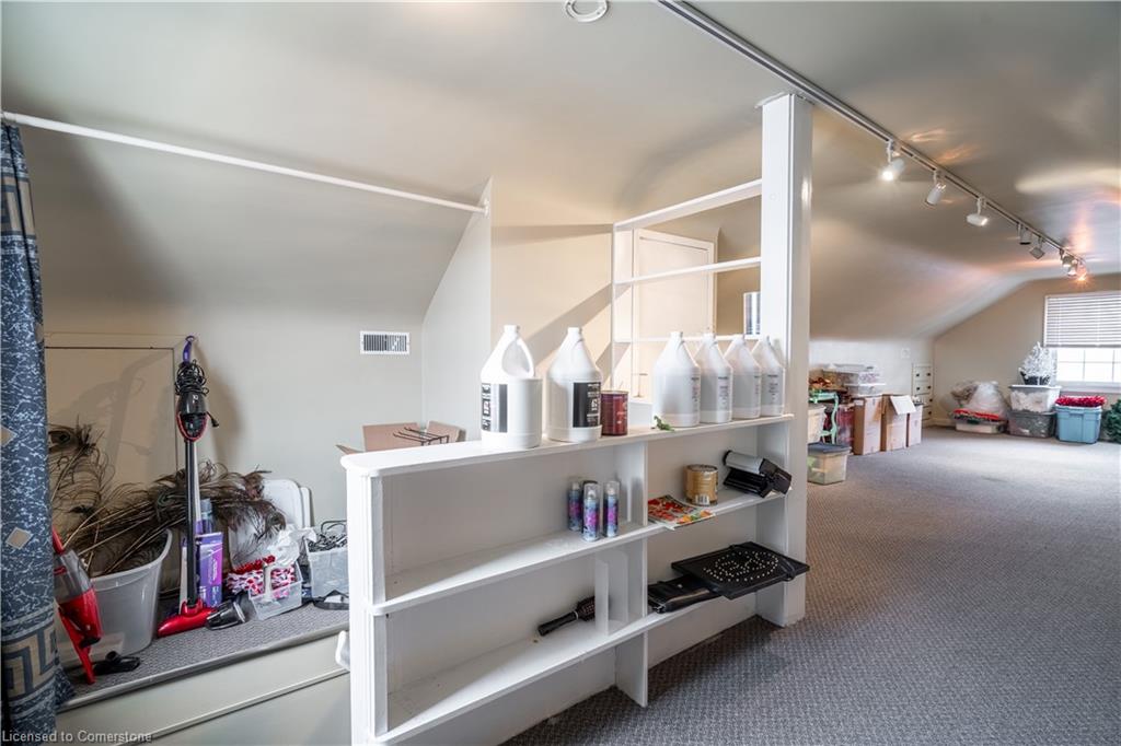 1041 Brant Street Property Photo 23