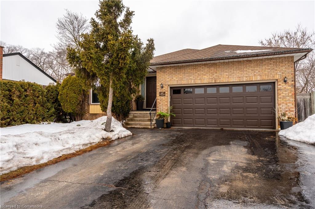 687 Penny Lane Property Photo