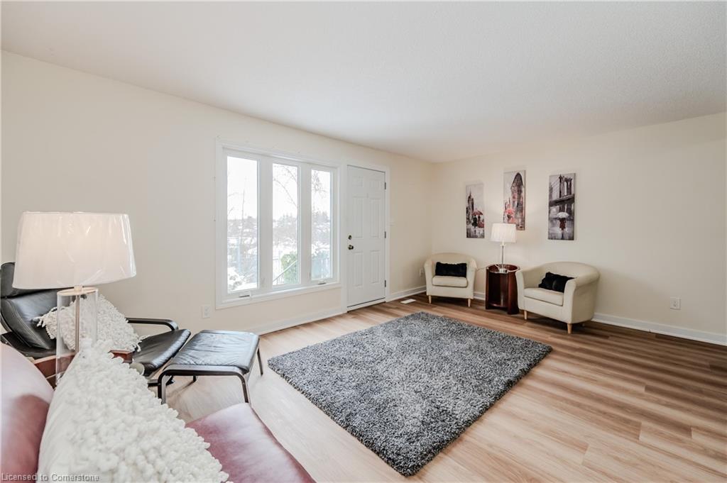 27-25 Upper Canada Drive Property Photo 6