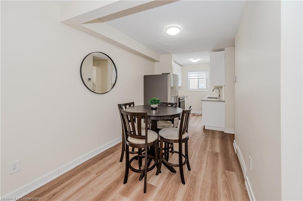 27-25 Upper Canada Drive Property Photo 8