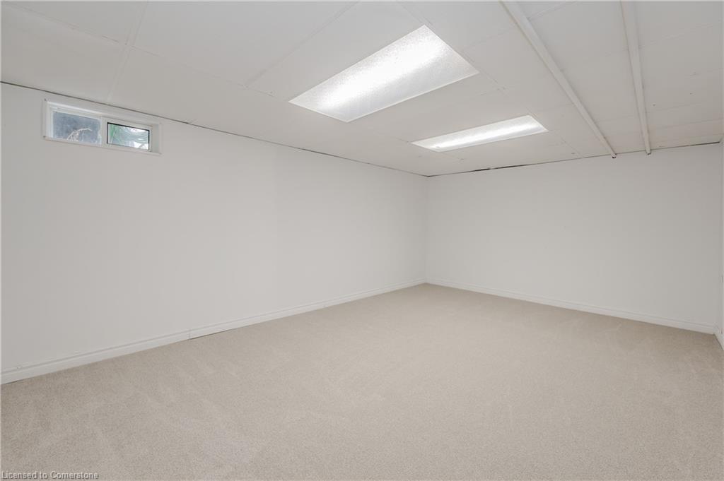 27-25 Upper Canada Drive Property Photo 22