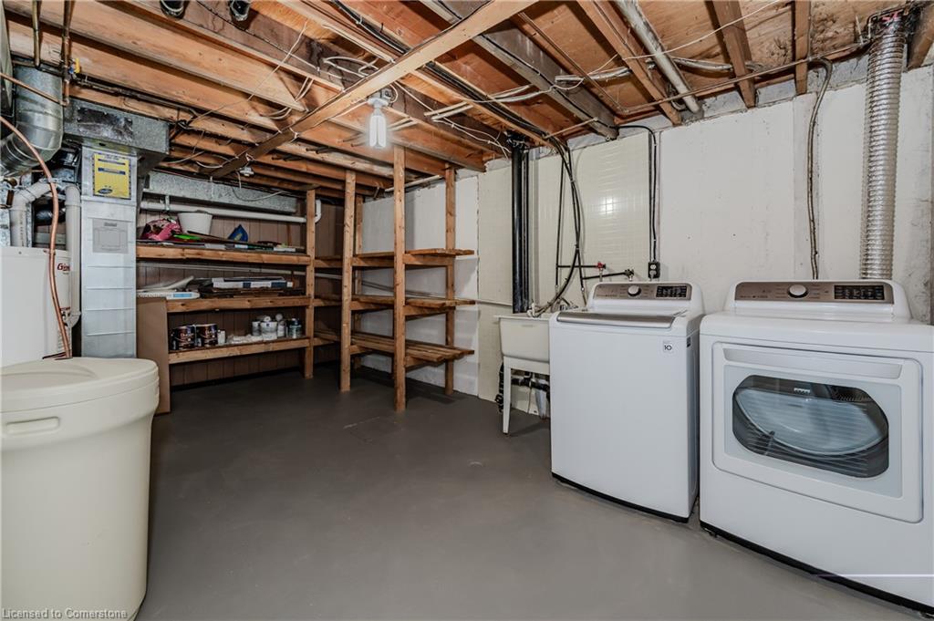 27-25 Upper Canada Drive Property Photo 24