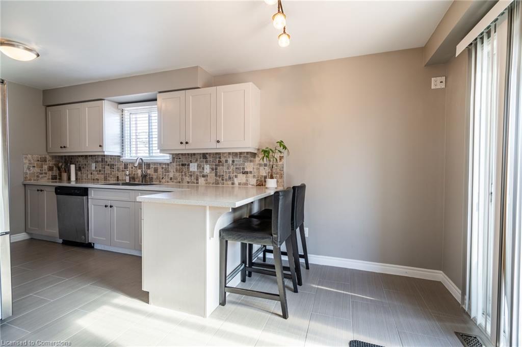 2 Bronte Court Property Photo 15