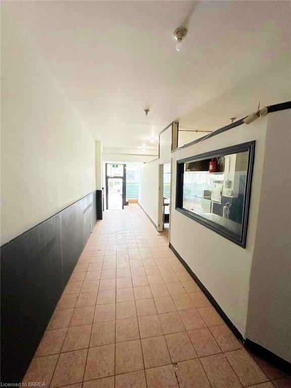 28 Barton Street E Property Photo 9