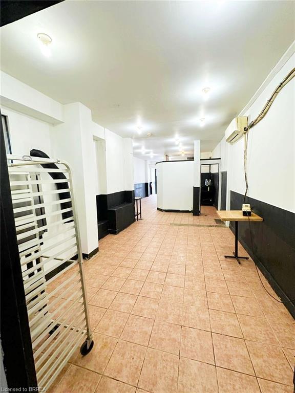 28 Barton Street E Property Photo 11