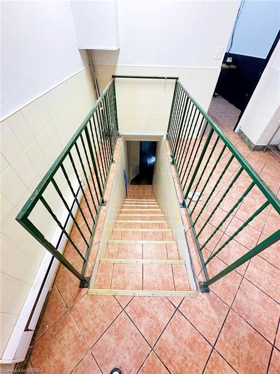 28 Barton Street E Property Photo 15