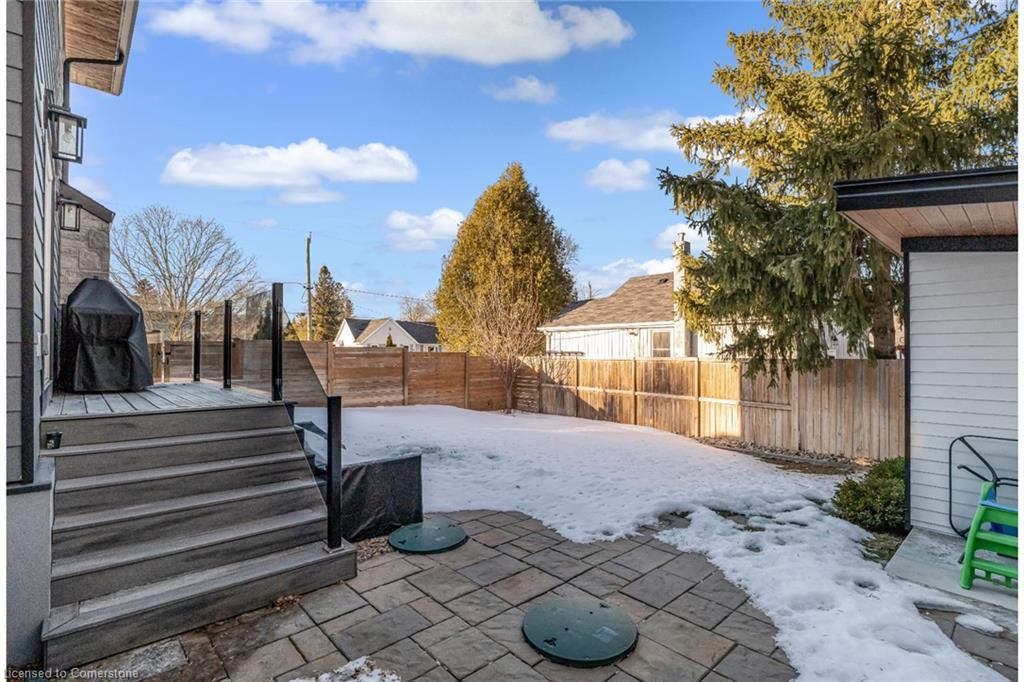 6 Credit Street Property Photo 9