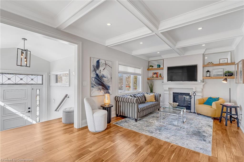 6 Credit Street Property Photo 11