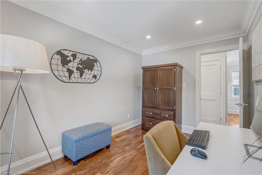 6 Credit Street Property Photo 32