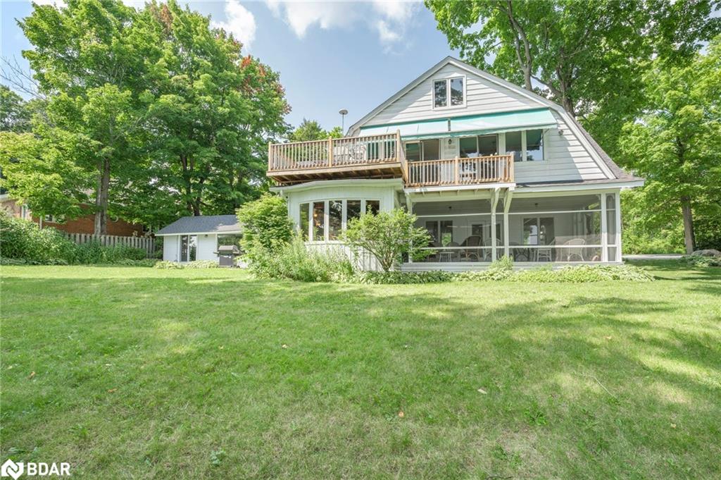 209 Bay Street Street Property Photo 4