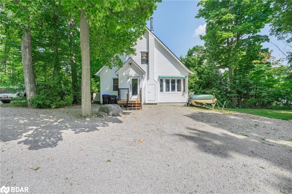 209 Bay Street Street Property Photo 5