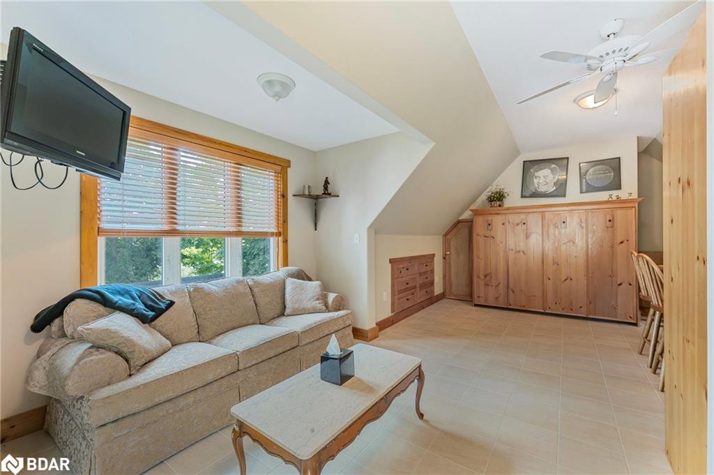 209 Bay Street Street Property Photo 30