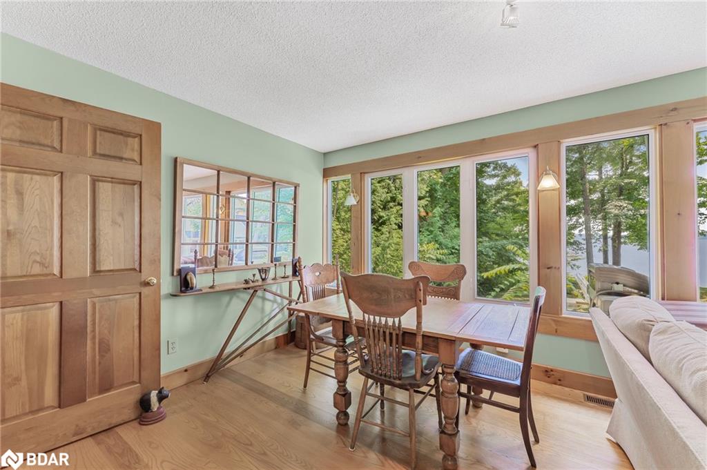 209 Bay Street Street Property Photo 43