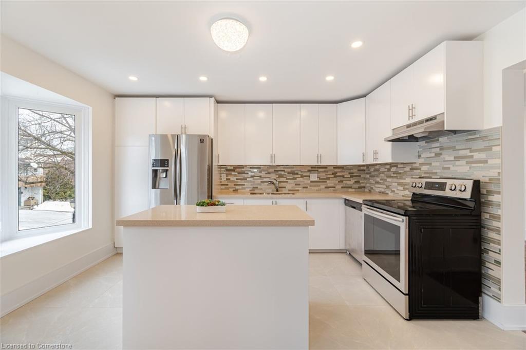 69-2651 Aquitaine Avenue Property Photo