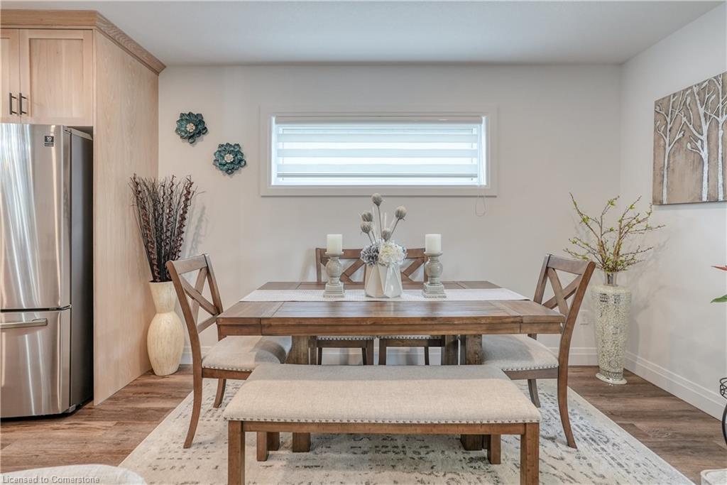 695 Yonge Street Property Photo 12