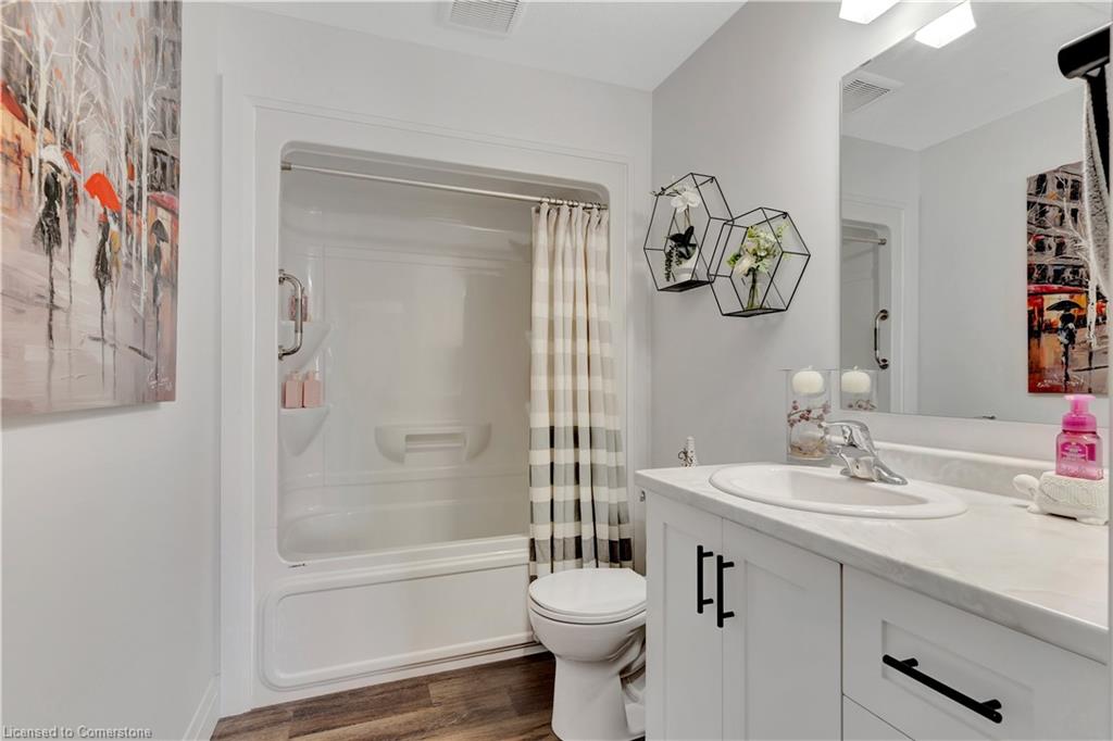 695 Yonge Street Property Photo 29