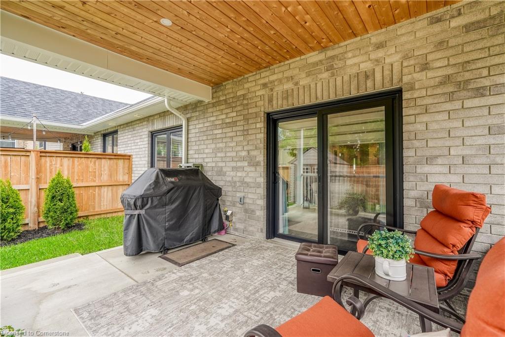 695 Yonge Street Property Photo 44