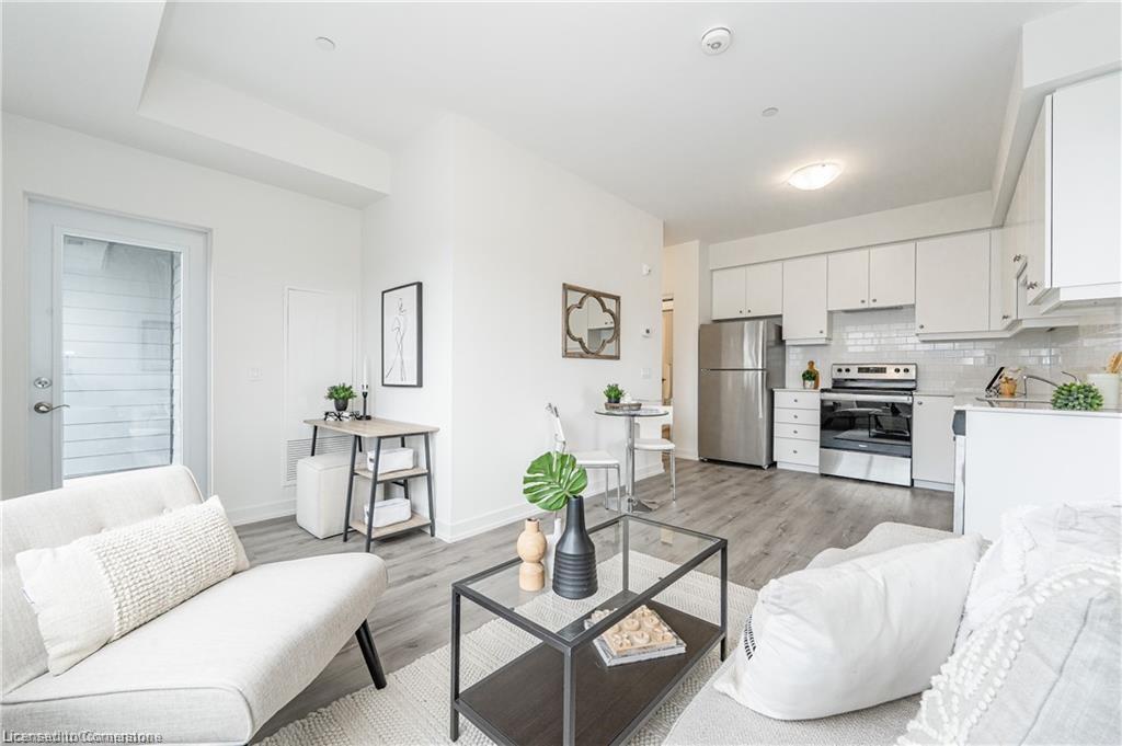 502-251 Northfield Drive E Property Photo 1