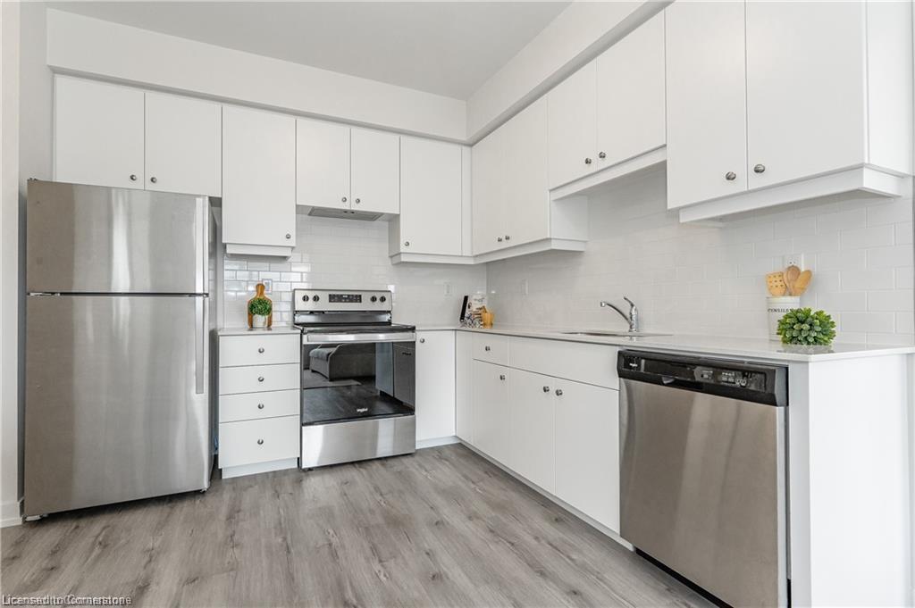 502-251 Northfield Drive E Property Photo 13