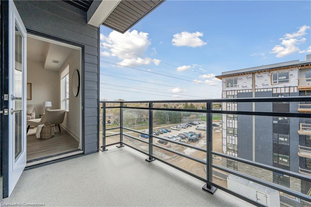502-251 Northfield Drive E Property Photo 20
