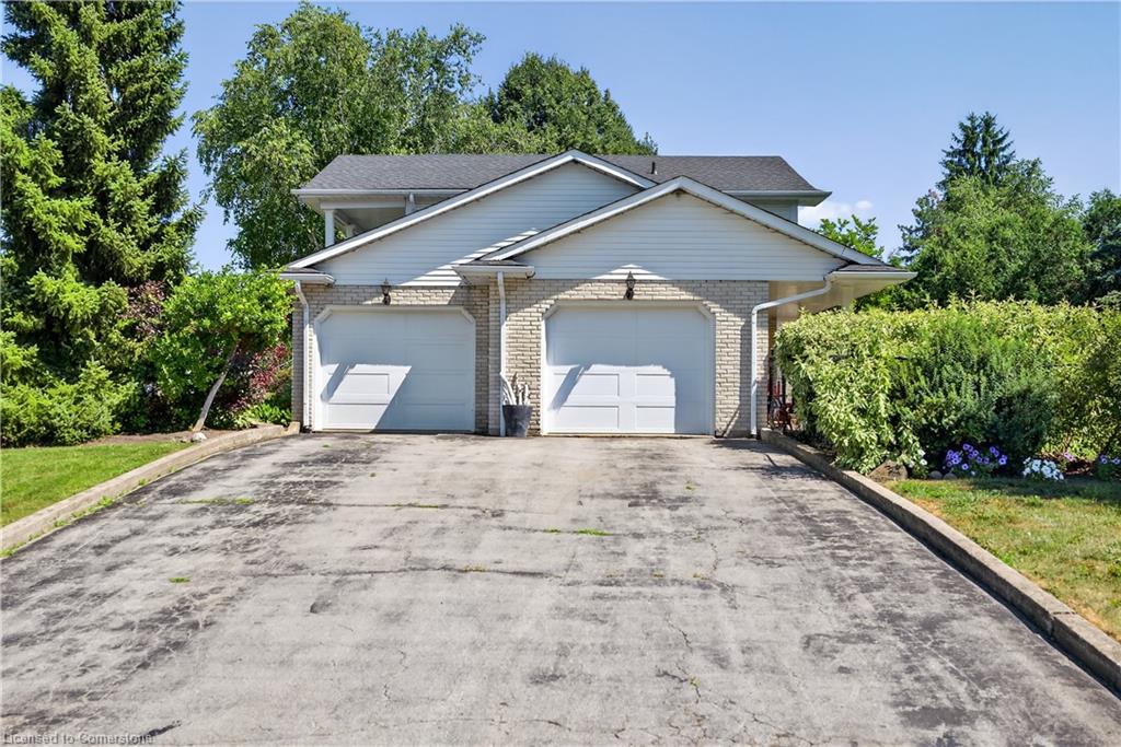 1 Acredale Drive Property Photo 4