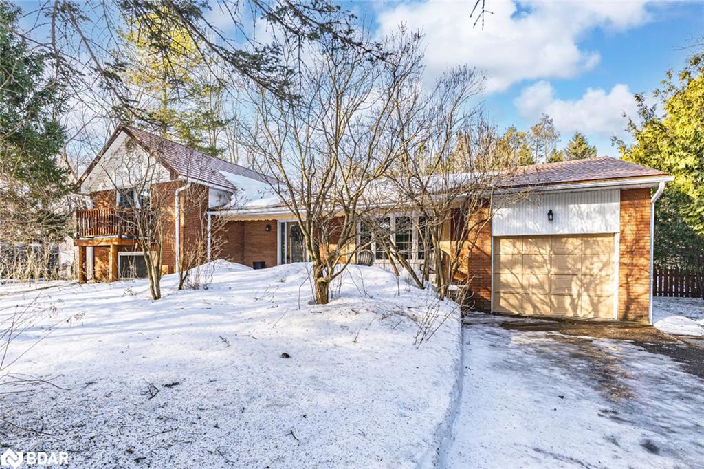 8974 5th Line Property Photo