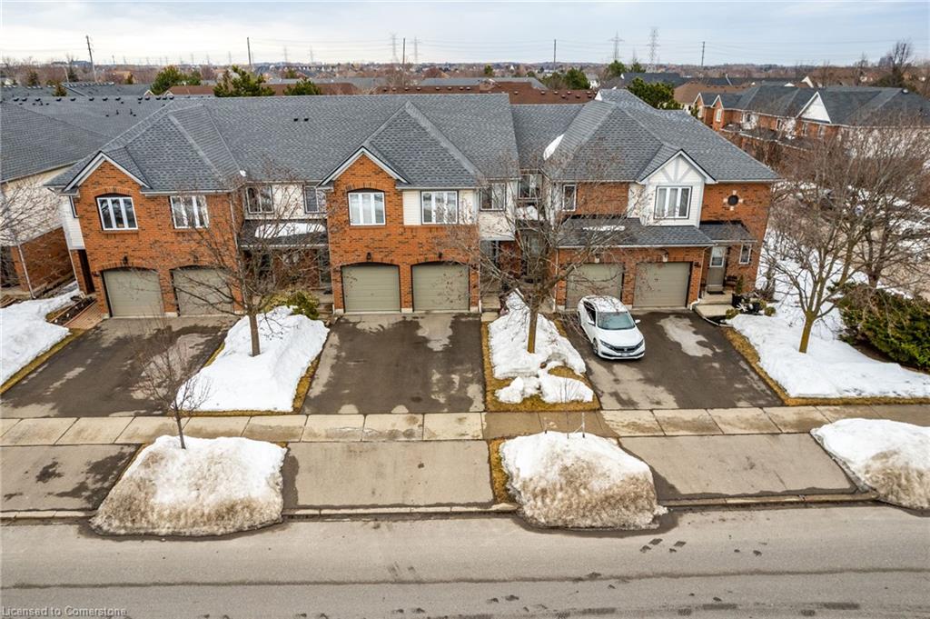 40-2940 Headon Forest Drive Property Photo