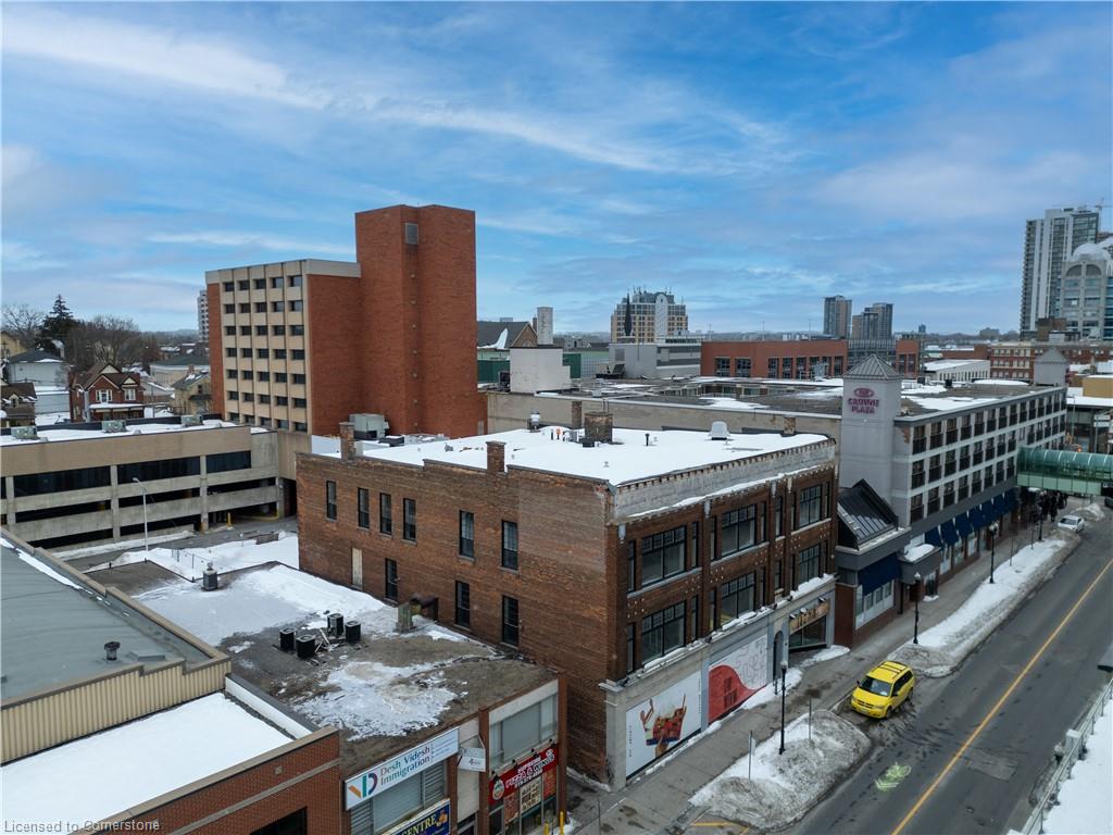 137 King Street E Property Photo 2