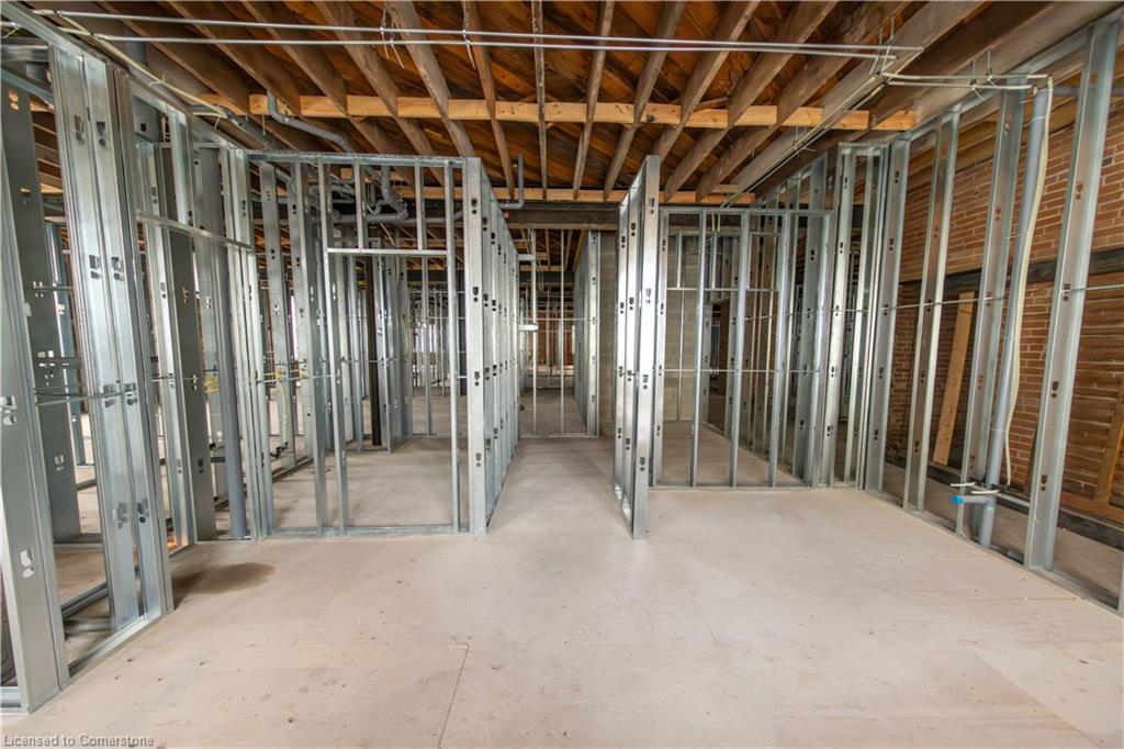 137 King Street E Property Photo 19