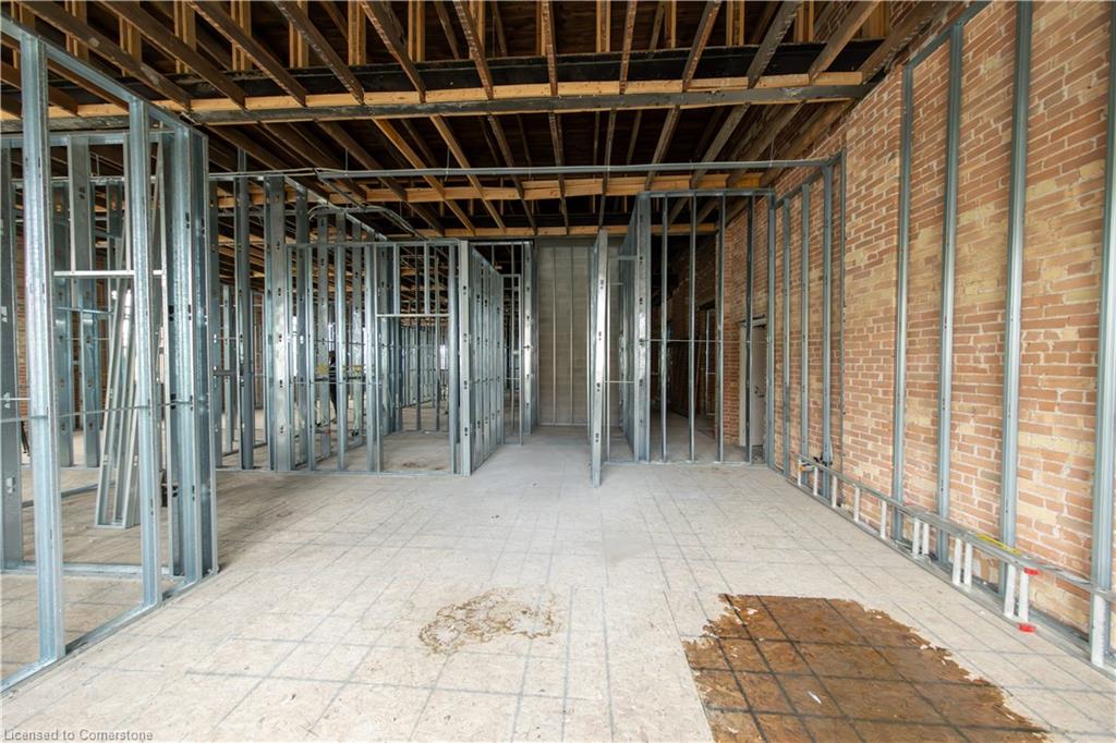 137 King Street E Property Photo 23