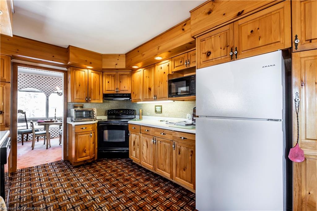 11 Lloyd Street Property Photo 11