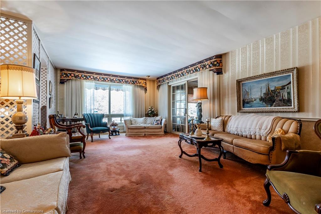 11 Lloyd Street Property Photo 18