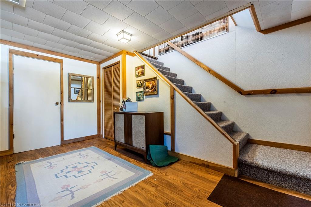 11 Lloyd Street Property Photo 33