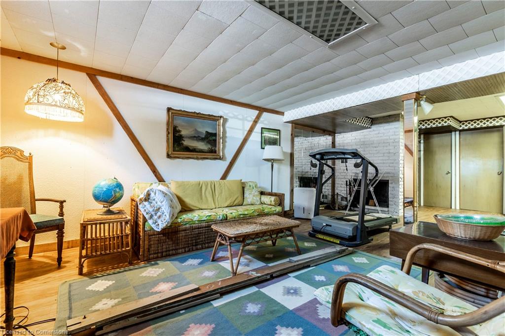 11 Lloyd Street Property Photo 34