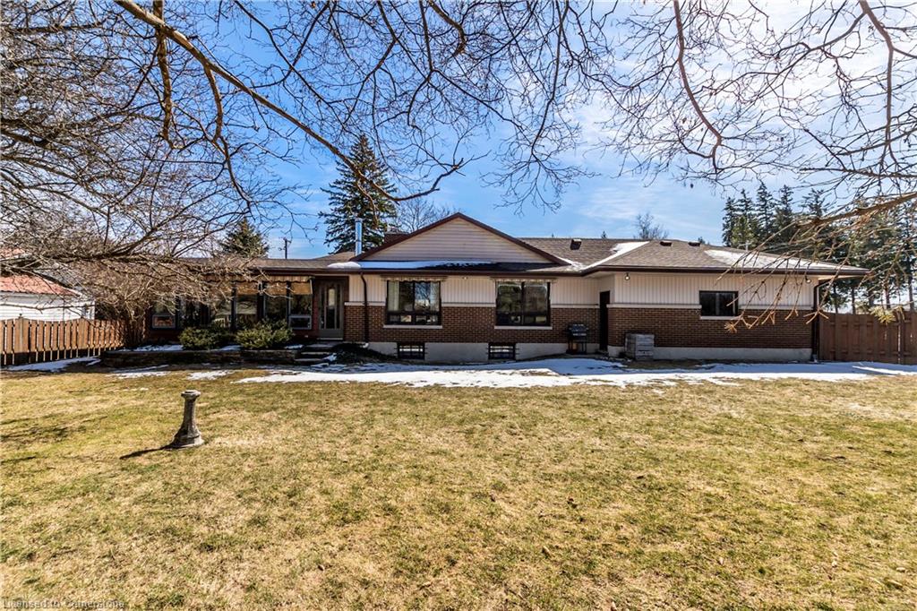 11 Lloyd Street Property Photo 47