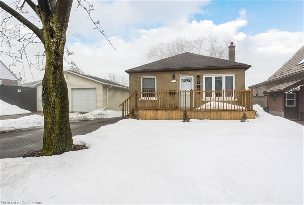 290 East 15th Street Property Photo