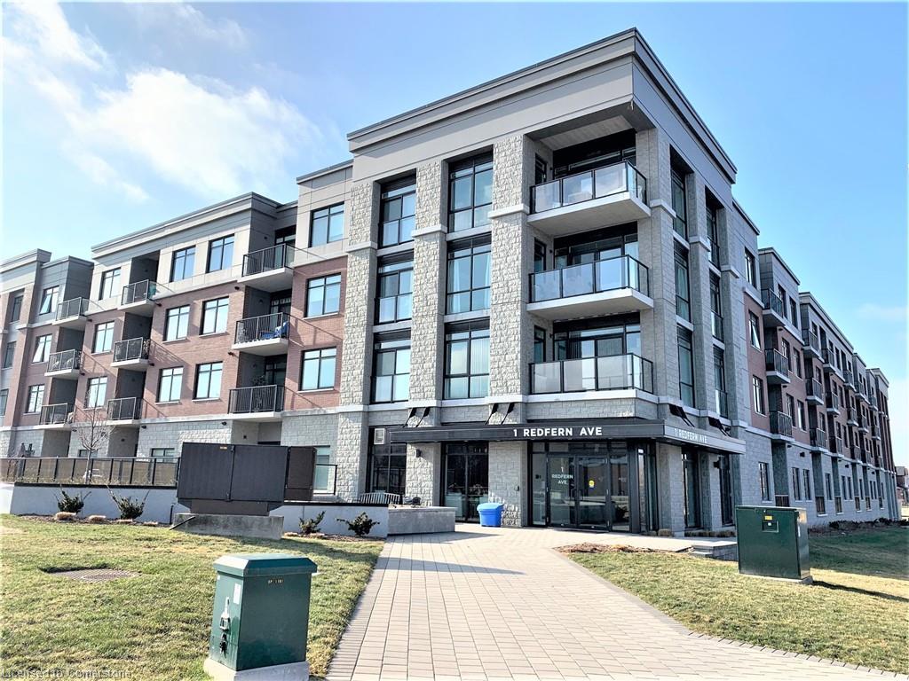 135-1 Redfern Avenue Property Photo