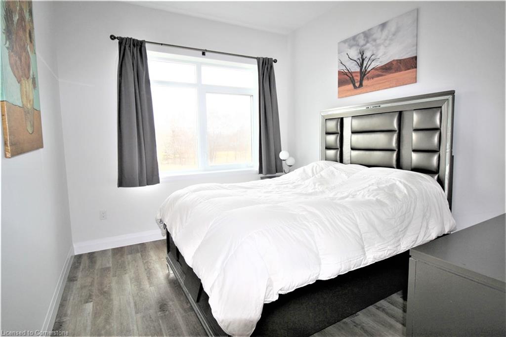 135-1 Redfern Avenue Property Photo 14
