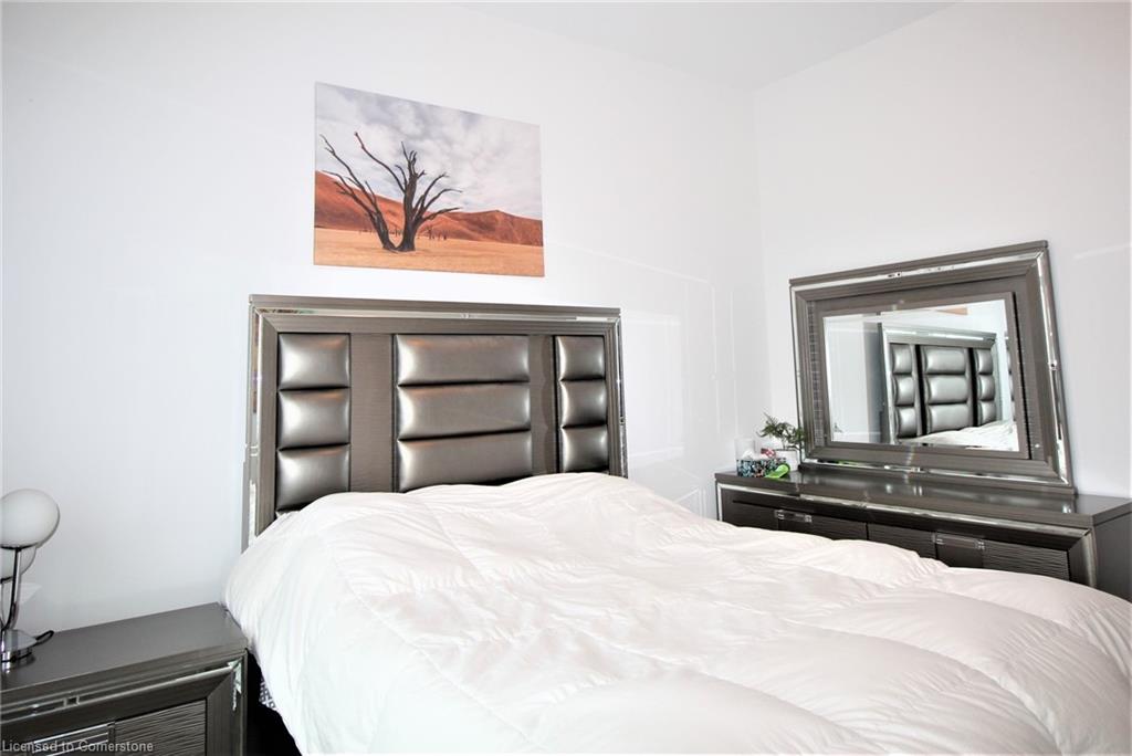 135-1 Redfern Avenue Property Photo 15