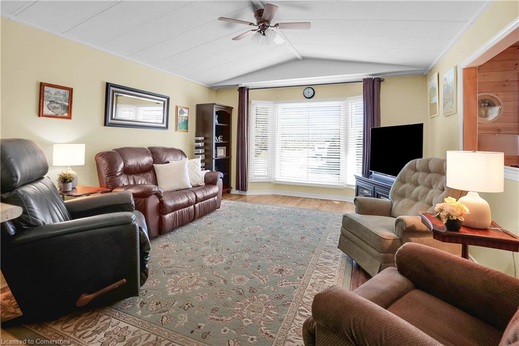 135-3033 Townline Road Property Photo 6
