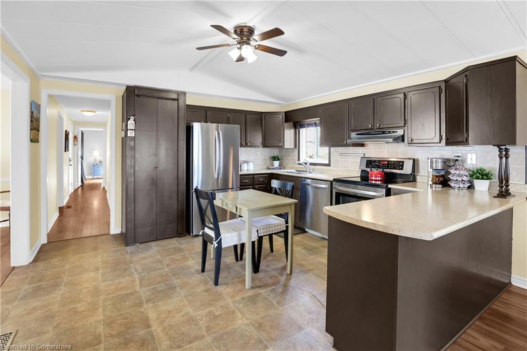 135-3033 Townline Road Property Photo 8