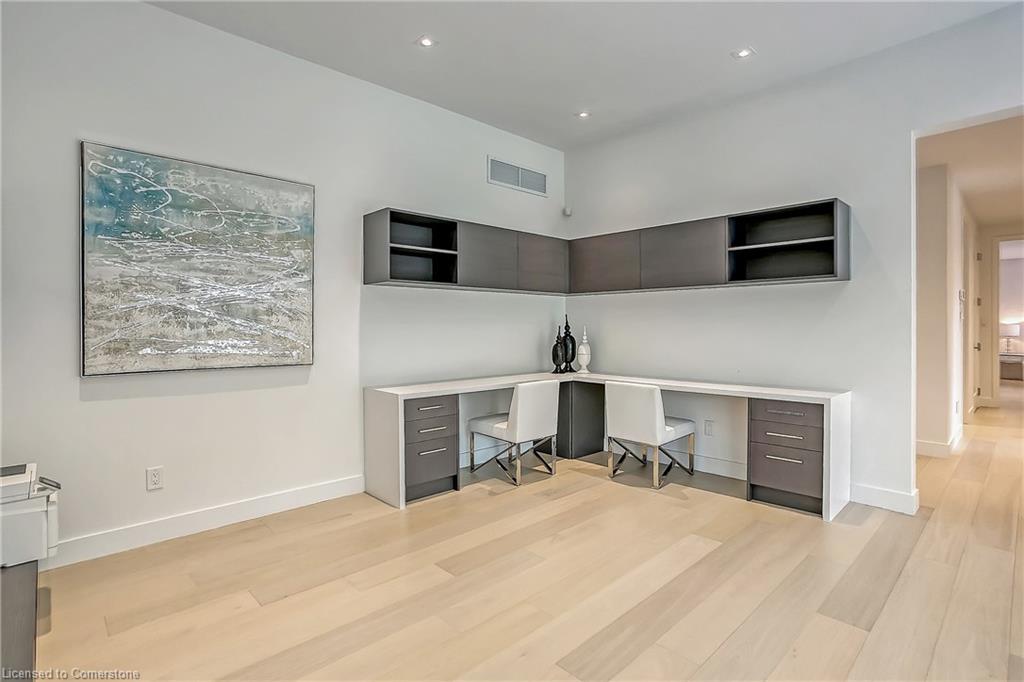 421 Chartwell Road Property Photo 25