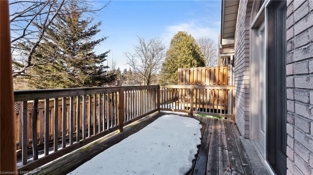 4-73 Morton Avenue Property Photo 18