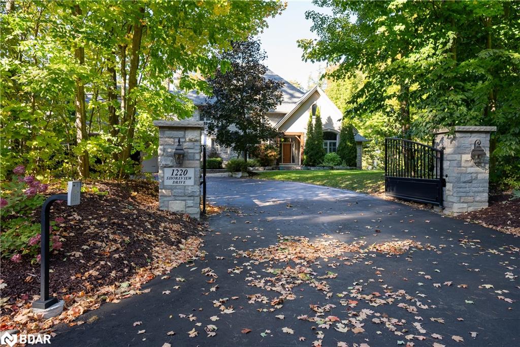 1220 Shoreview Drive Property Photo 4