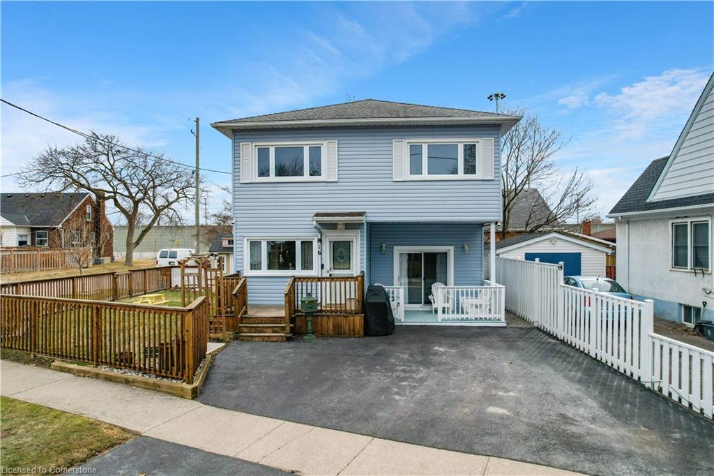 16 Kingsway Crescent Property Photo