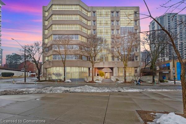 105-66 Bay Street S