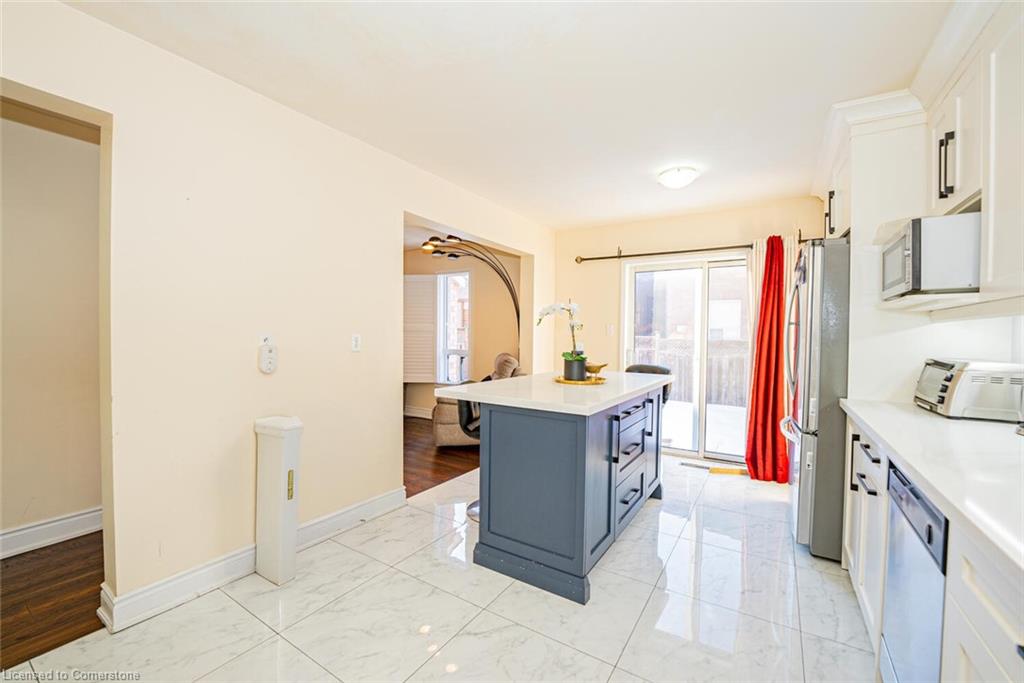 12 Spencer Drive Property Photo 9