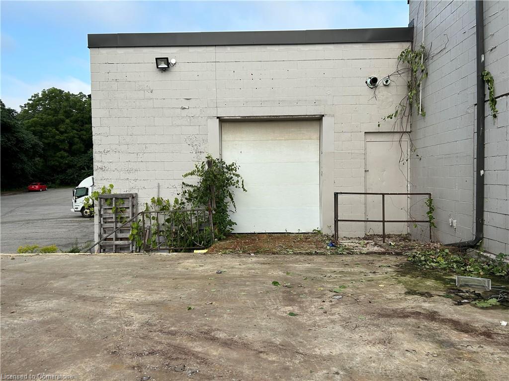 80 Second Avenue W Property Photo 5